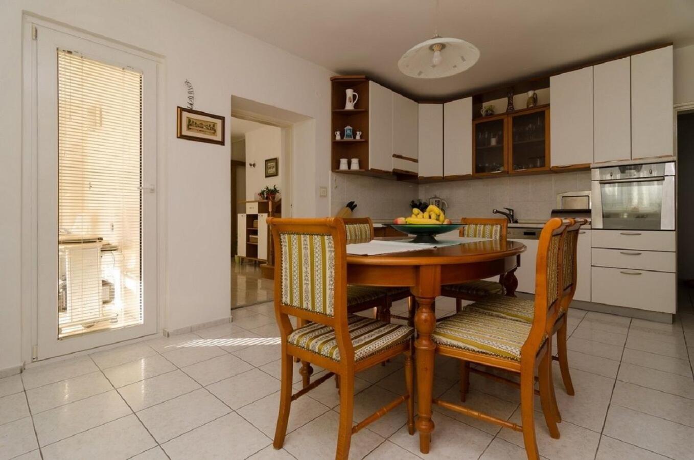 Holiday Home Old Town - Great Location ニン エクステリア 写真