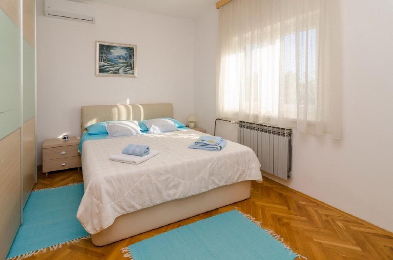 Holiday Home Old Town - Great Location ニン エクステリア 写真