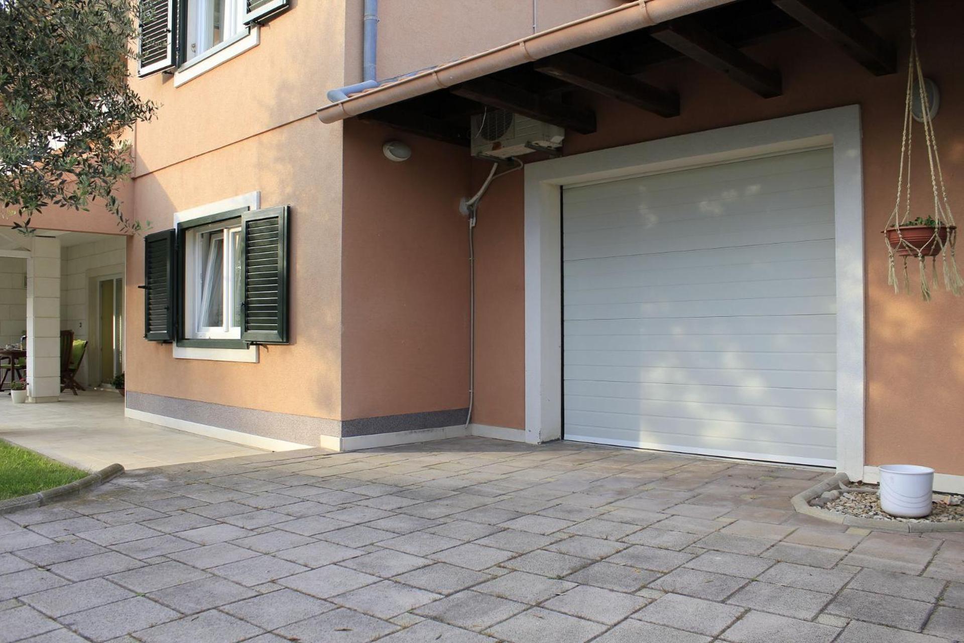 Holiday Home Old Town - Great Location ニン エクステリア 写真